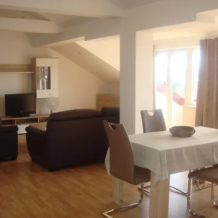 Apartments Jelicic Selce Exterior photo