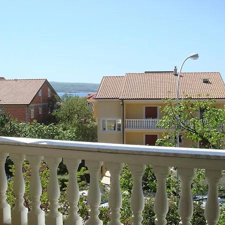 Apartments Jelicic Selce Exterior photo