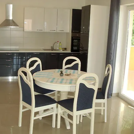Apartments Jelicic Selce Exterior photo