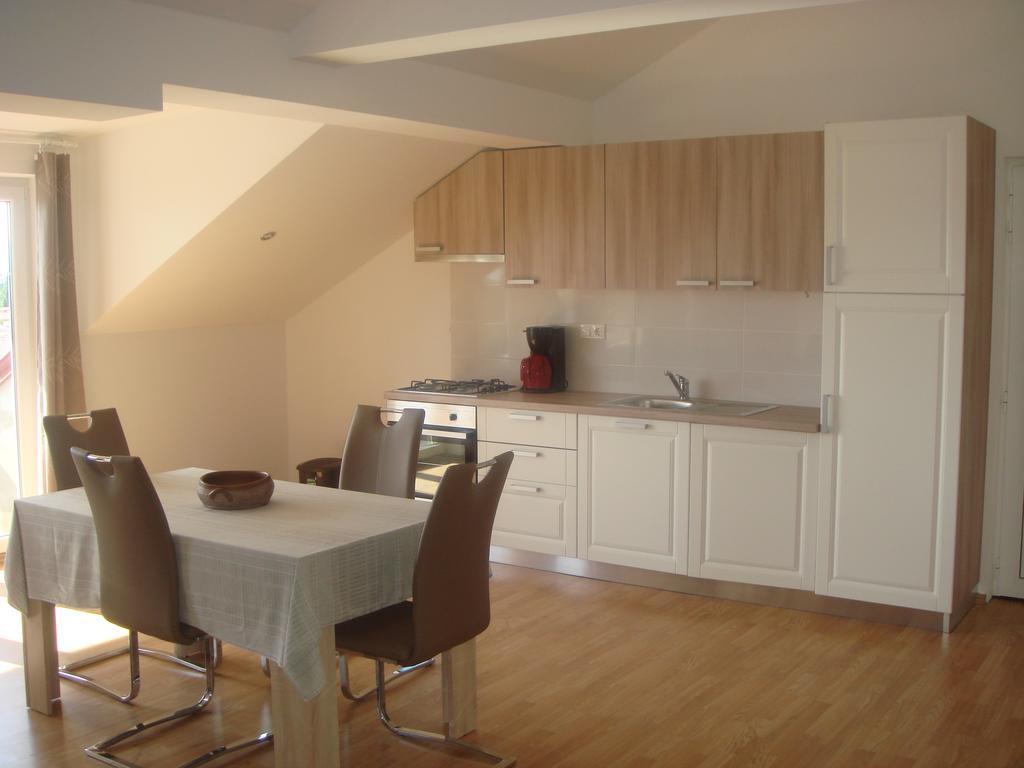 Apartment Jelicic Selce