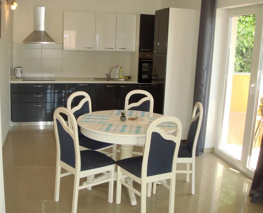 Apartment Jelicic Selce